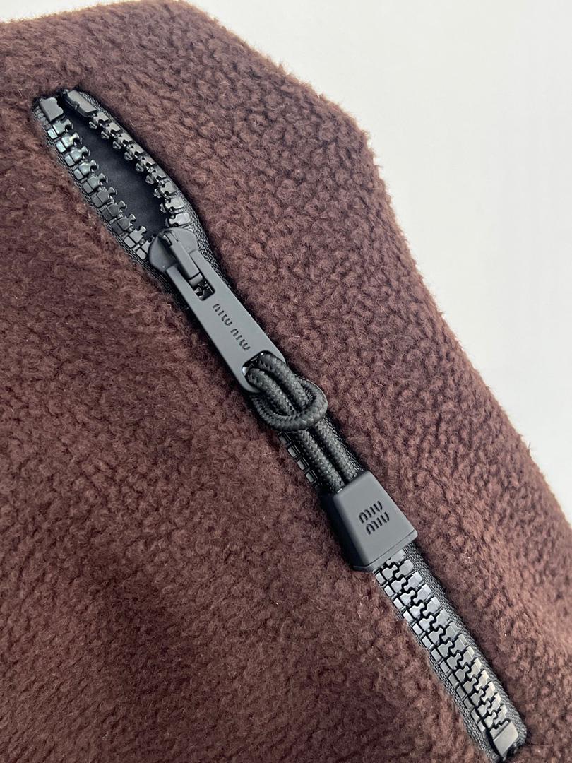 MM Women’s Zip-Up Jacket