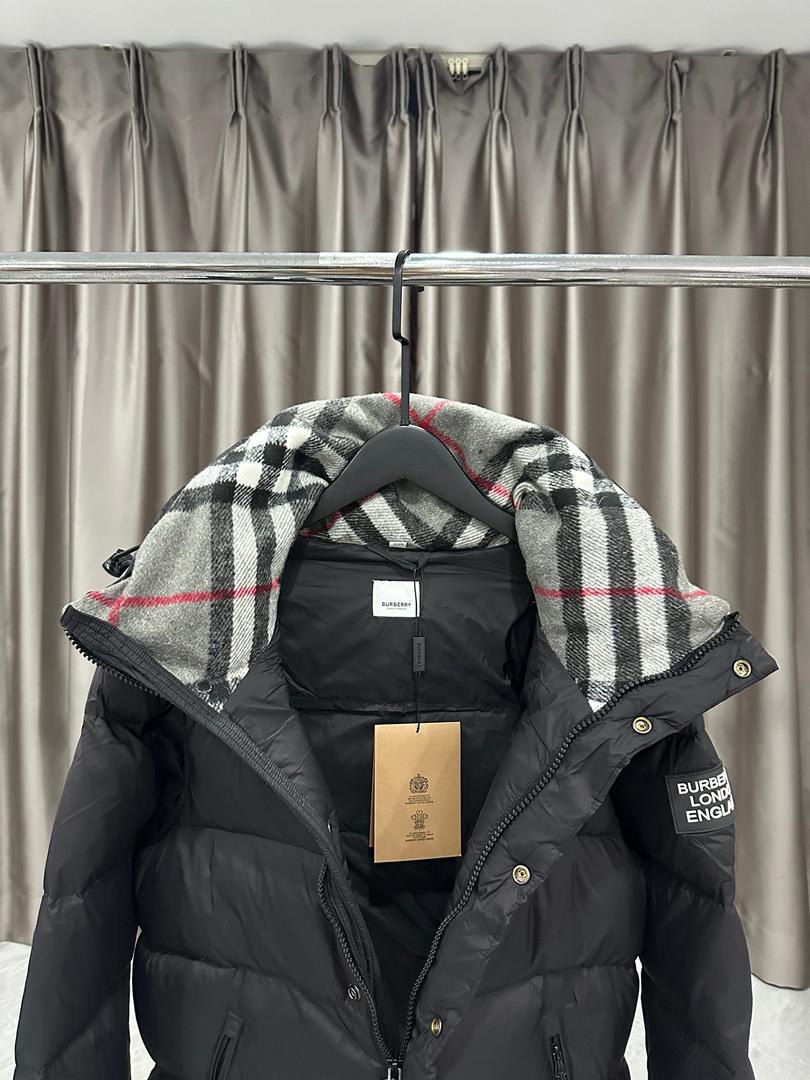 Hooded Down Jacket