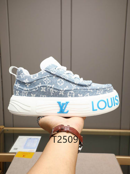 Black Chunky Sneakers