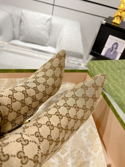 Women’s High-Heel Boots